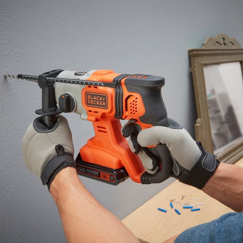 Black and Decker - 18V 20Ah SDSPlus borrhammare med kitbox - BCD900D1S