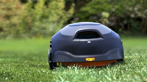 Black and Decker - Batteridriven robotgrsklippare - BCRMW121