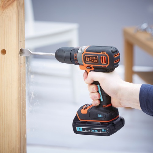 Black and Decker - 18V Smart Tech borrmaskin i frvaringsvska - BDCDC18KST