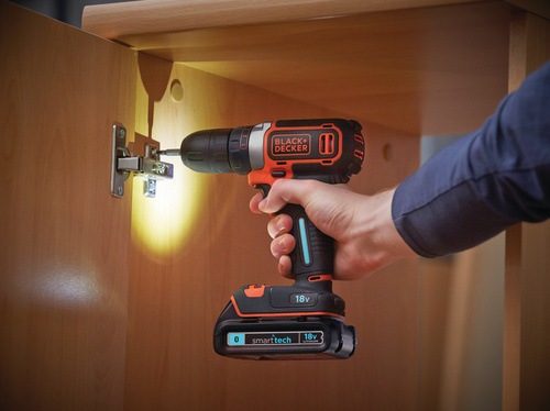 Black and Decker - 18V Smart Tech borrmaskin i frvaringsvska - BDCDC18KST