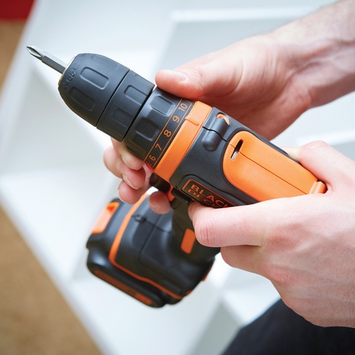 Black and Decker - 108V LiIon kompakt borrmaskinskruvdragare med vska - BDCDD12K1B