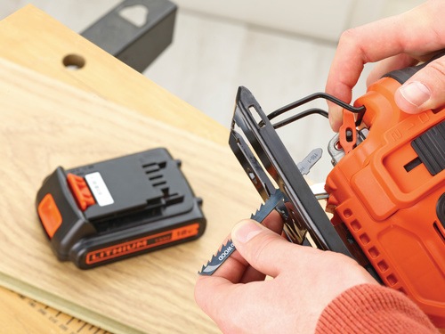 Black and Decker - 18V Pendelsticksg - BDCJS18
