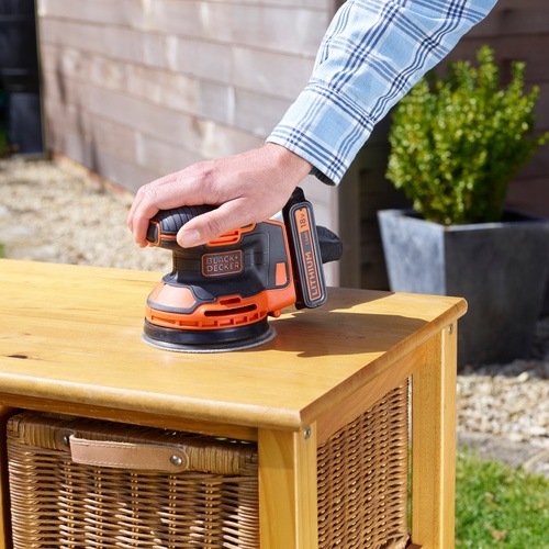 Black and Decker - 18V Oscillerande slipmaskin  utan batteri - BDCROS18N