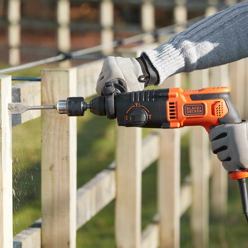 Black and Decker - 650W SDSplus Borrhammare - BEHS01