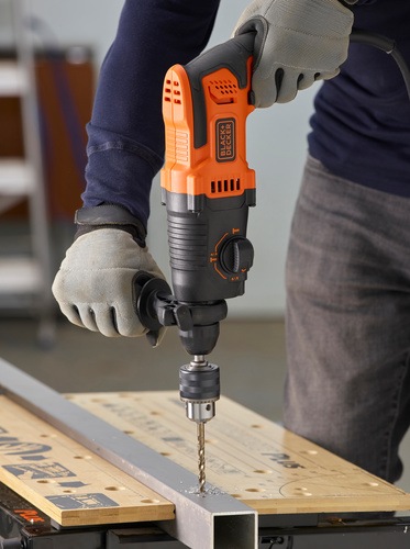 Black and Decker - 650W SDS Borrhammare med kitbox - BEHS01K