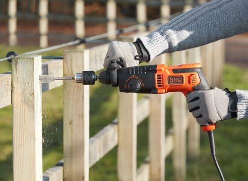 Black and Decker - 650W SDS Borrhammare med kitbox - BEHS01K
