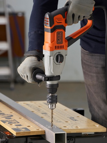 Black and Decker - 800W SDSPlus borrhammare i kitbox - BEHS02K