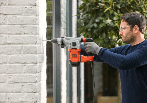 Black and Decker - 1250W SDS Borrhammare i kitbox - BEHS03K