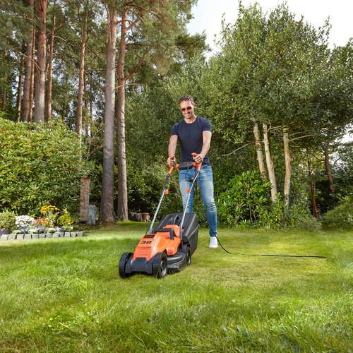 Black and Decker - 32CM 1200W Grsklippare med ergonomiskt handtag - BEMW451BH