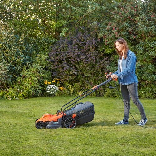 Black and Decker - 34CM 1400W Grsklippare med EasySteer - BEMW461ES