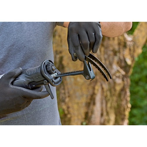 Black and Decker - 750W Tigersg med grenhllare  tv sgblad - BES301