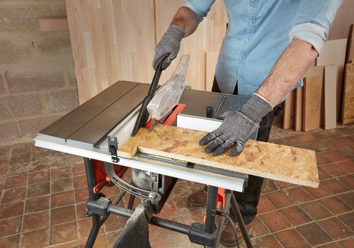 Black and Decker - 1800W 254mm Bordssg - BES720