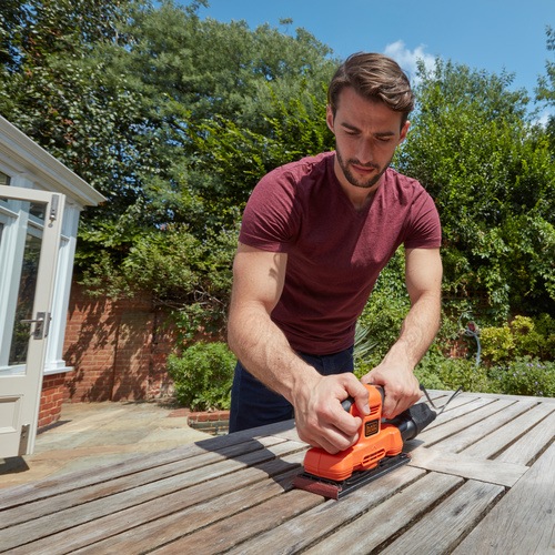 Black and Decker - 150W 13 ark Planslip - BEW220