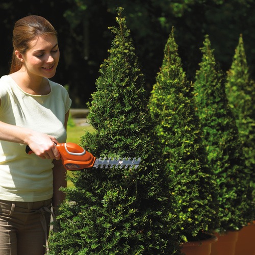 Black and Decker - 7V Lithium Kantsaxbusktrimmare - GSL700