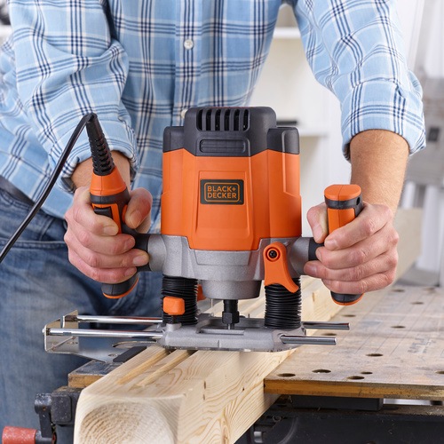 Black and Decker - Handverfrs 1200W 635 mm - KW1200E