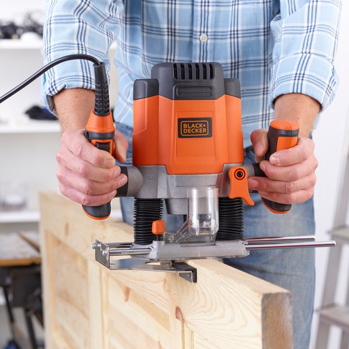 Black and Decker - Handverfrs 1200W 635 mm med tillbehr och frvaringslda - KW1200EKA