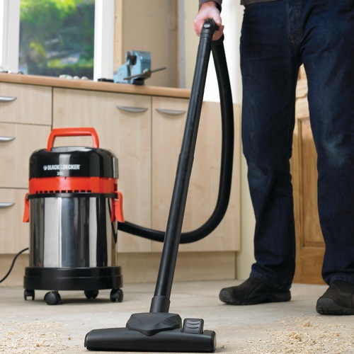 Black and Decker - SV 1400W wet  dry Vacuum Cleaner - WBV1450