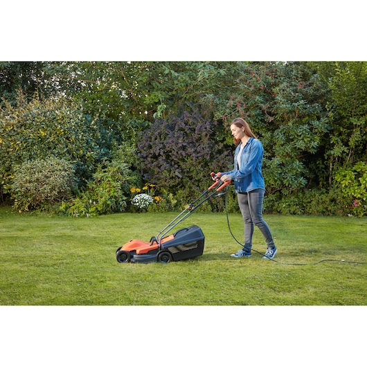 1200W Gräsklippare 32cm med ergonomiskt handtag